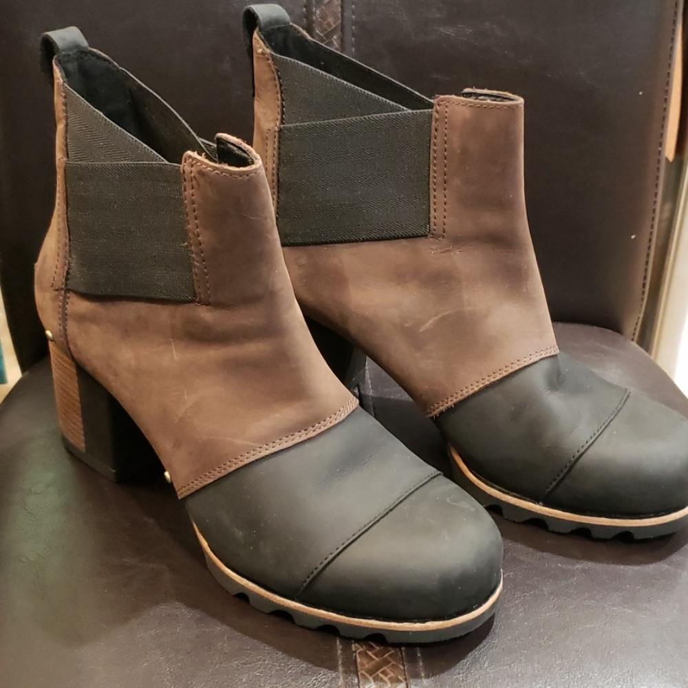 Sorel Addington Chelsea new in box! Sz 11